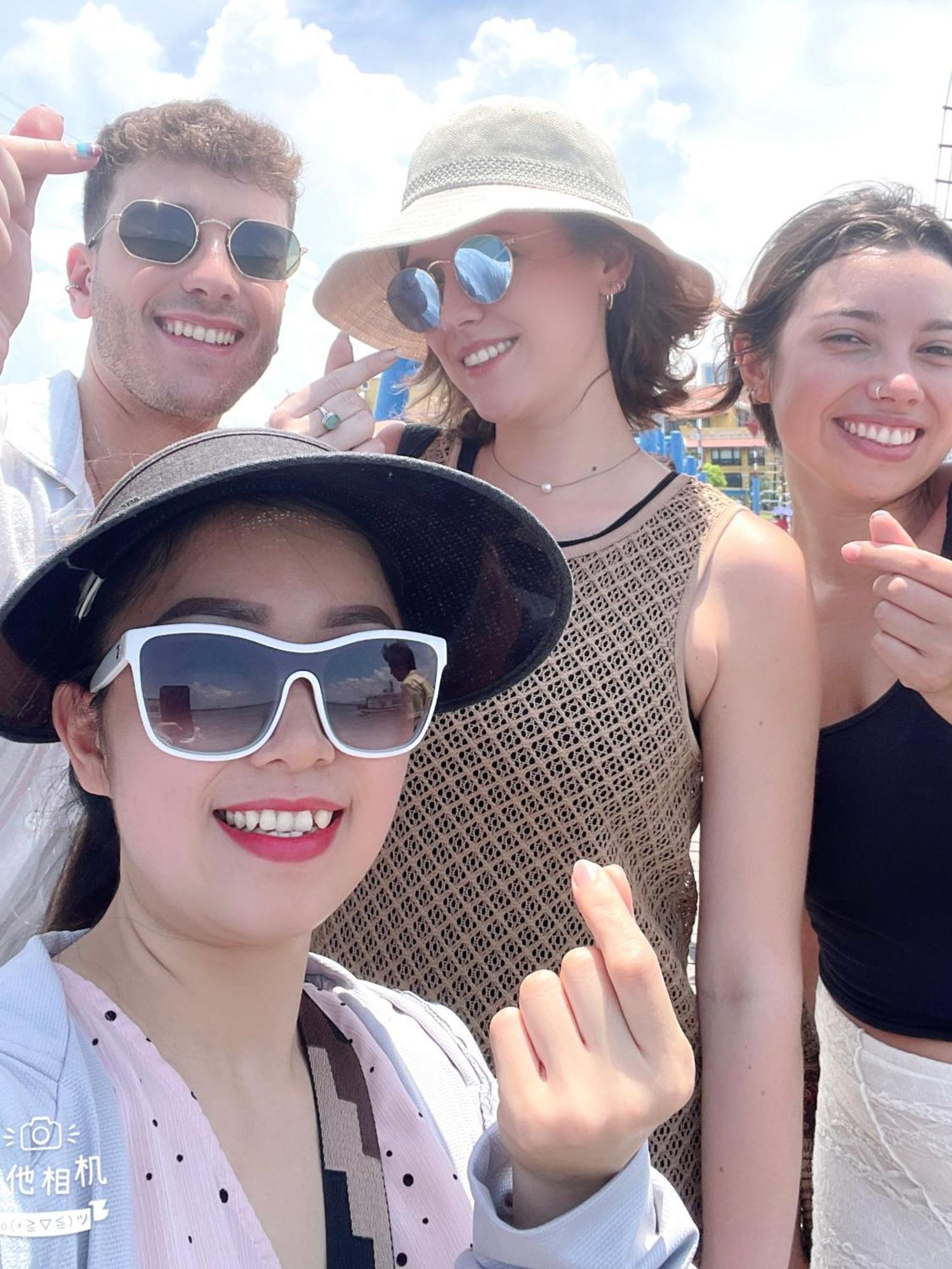 Central Halong Hotel Ха Лонг Екстериор снимка