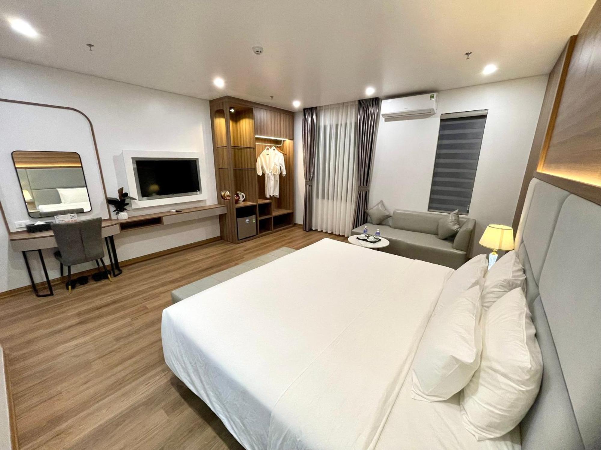 Central Halong Hotel Ха Лонг Екстериор снимка