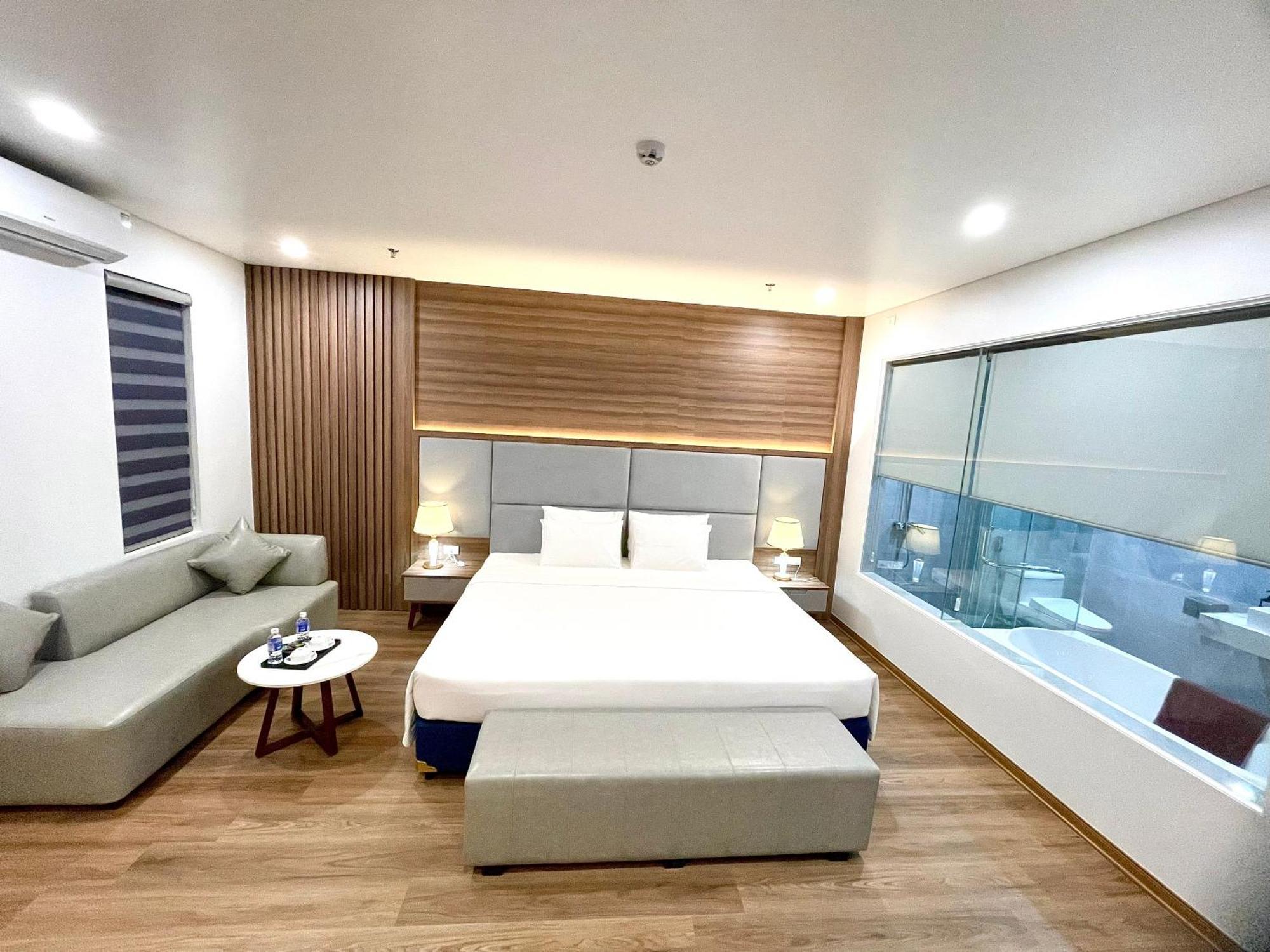 Central Halong Hotel Ха Лонг Екстериор снимка