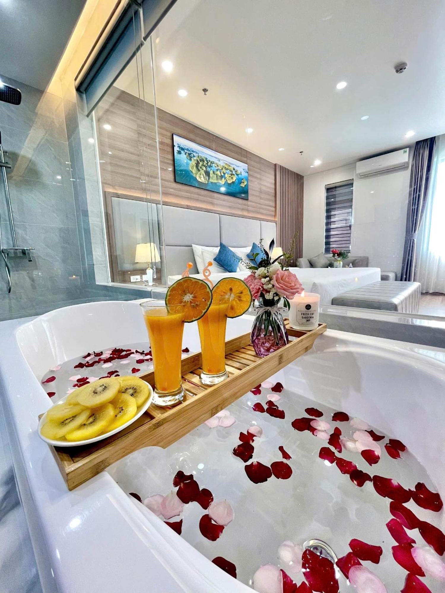Central Halong Hotel Ха Лонг Екстериор снимка