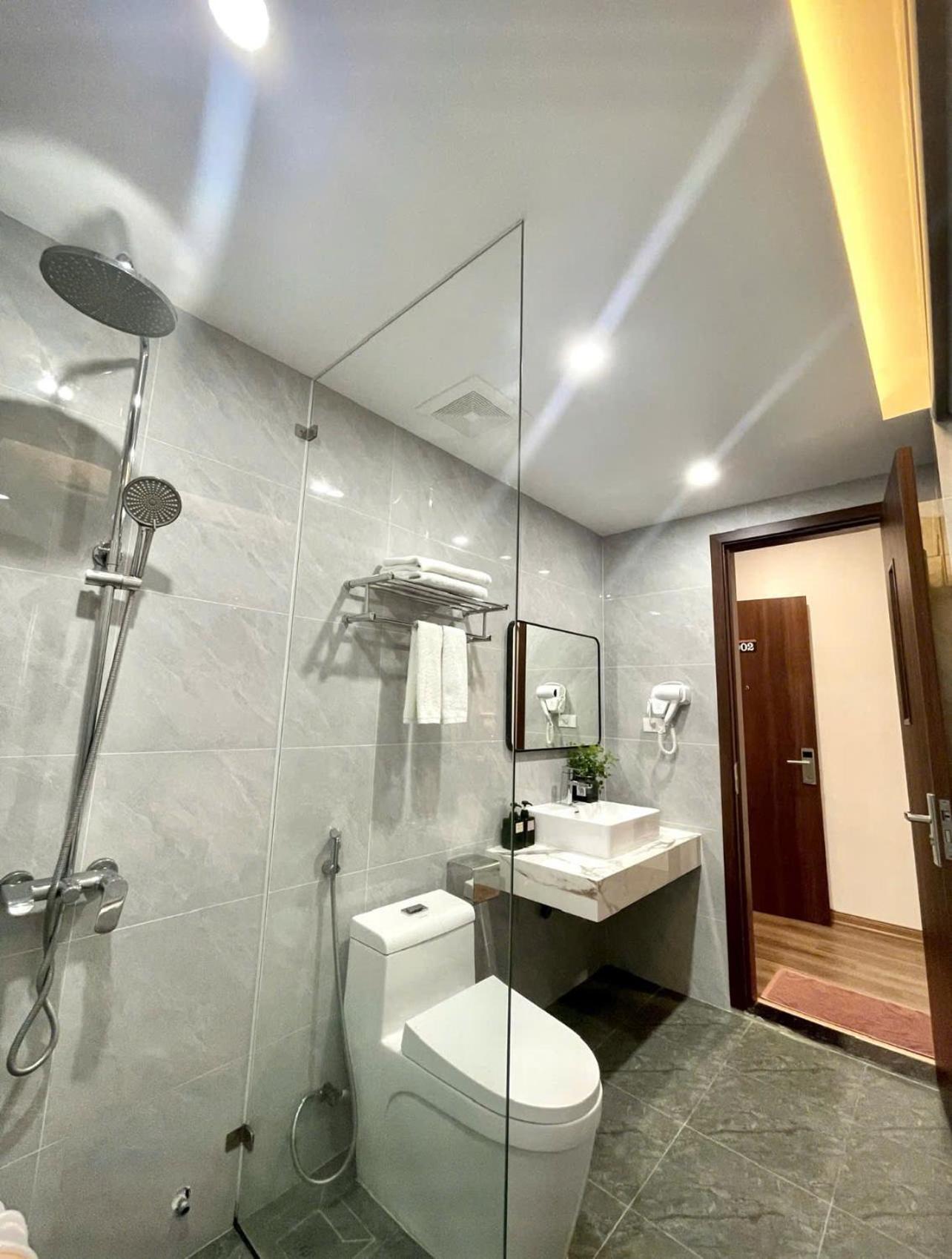 Central Halong Hotel Ха Лонг Екстериор снимка