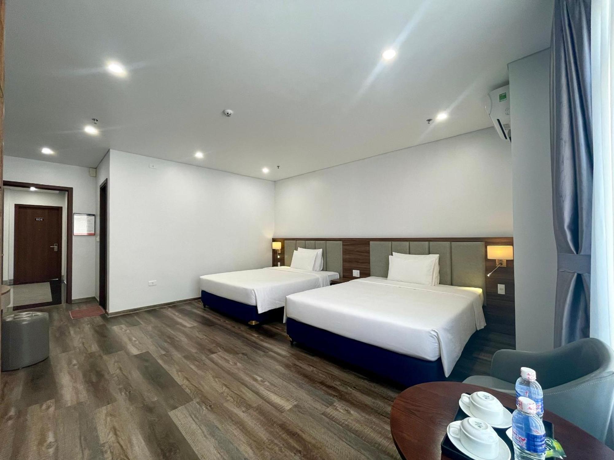 Central Halong Hotel Ха Лонг Екстериор снимка