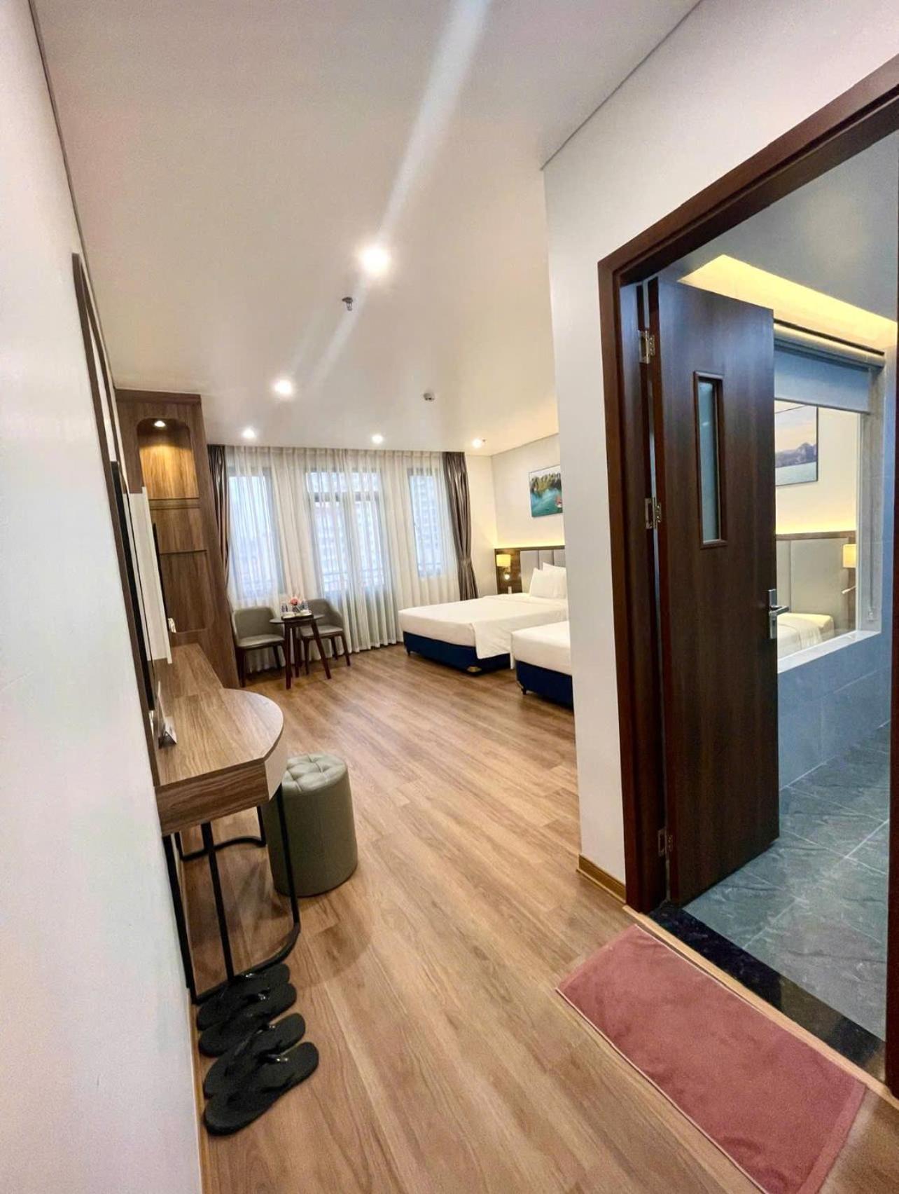 Central Halong Hotel Ха Лонг Екстериор снимка